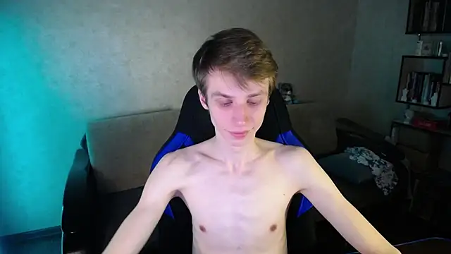 yes cute boy  online show from 7, 4, 2026