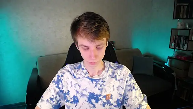 yes cute boy  online show from 8, 4, 2026