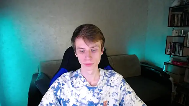 yes cute boy  online show from 10, 4, 2026