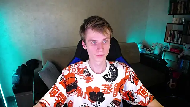 yes cute boy  online show from 7, 8, 2026