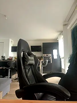 Snapshot of HATSUNE__ chatting on 10, 9, 2025 HATSUNE   online show from 10, 9, 2025