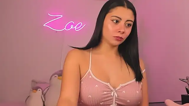 Snapshot of zoecams1 chatting on 6, 4, 2026 zoecams1 online show from 6, 4, 2026