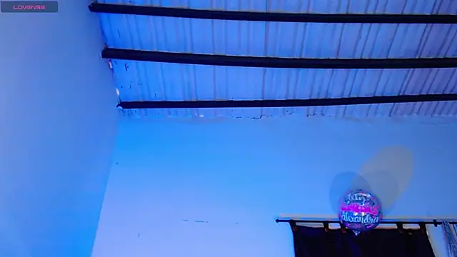 taniaqueen18 online show from 30, 10, 2025