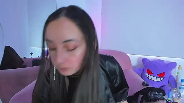 selene swee online show from 5, 11, 2025