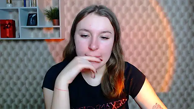 JuliaTopp  online show from 19, 1, 2026