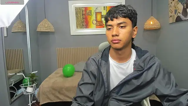 Snapshot of markbowie chatting on 19, 9, 2025 markbowie online show from 19, 9, 2025