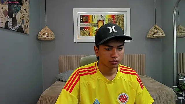 Snapshot of markbowie chatting on 2, 10, 2025 markbowie online show from 2, 10, 2025