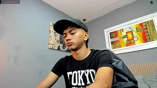 Snapshot of markbowie chatting on 3, 10, 2025 markbowie online show from 3, 10, 2025