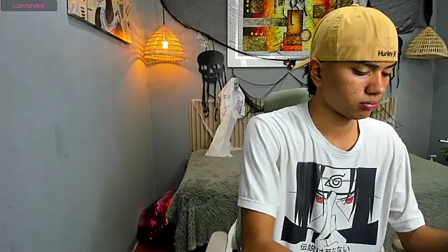 Snapshot of markbowie chatting on 1, 11, 2025 markbowie online show from 1, 11, 2025