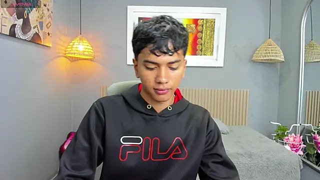 Snapshot of markbowie chatting on 8, 11, 2025 markbowie online show from 8, 11, 2025