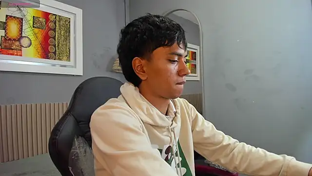 Snapshot of markbowie chatting on 13, 11, 2025 markbowie online show from 13, 11, 2025