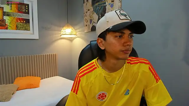 Snapshot of markbowie chatting on 12, 3, 2026 markbowie online show from 12, 3, 2026