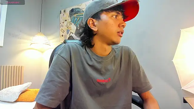 Snapshot of markbowie chatting on 13, 3, 2026 markbowie online show from 13, 3, 2026