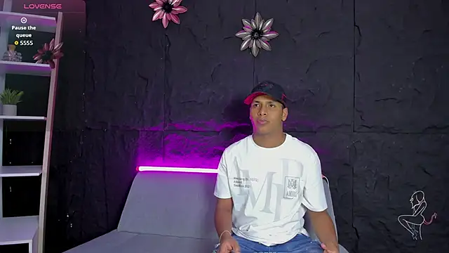 IsaacBlack  online show from 26, 9, 2025