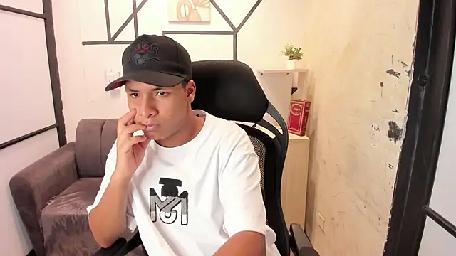 IsaacBlack  online show from 28, 9, 2025