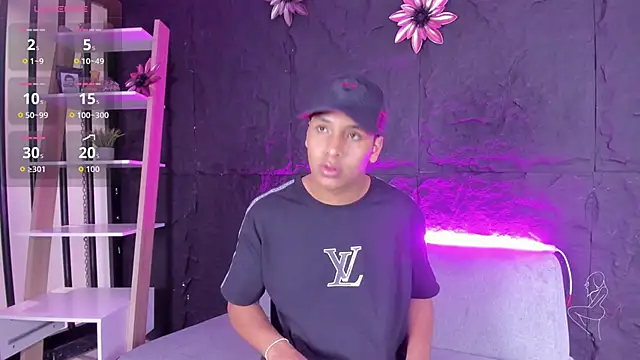 IsaacBlack  online show from 2, 10, 2025