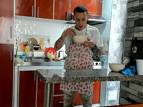 Snapshot of Masterblue_hot chatting on 15, 9, 2025 Masterblue hot online show from 15, 9, 2025