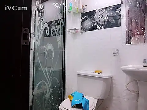 Snapshot of Masterblue_hot chatting on 22, 9, 2025 Masterblue hot online show from 22, 9, 2025