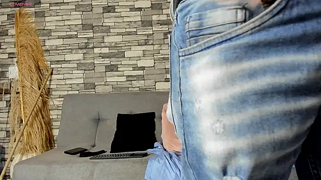 Snapshot of Masterblue_hot chatting on 16, 10, 2025 Masterblue hot online show from 16, 10, 2025