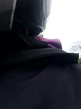 Foxxy Doll online show from 14, 10, 2025