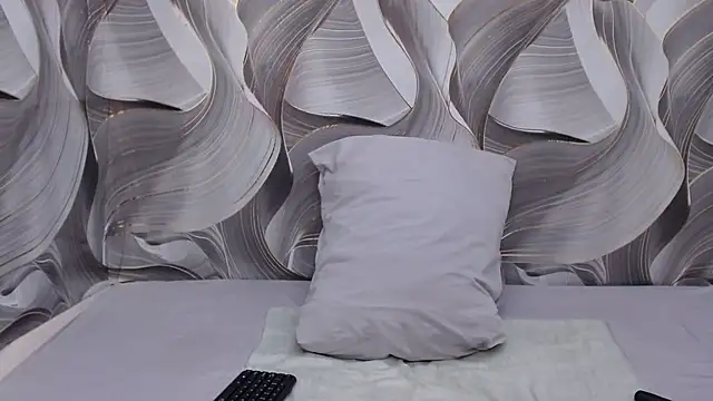 GlowGoddessxx online show from 2, 5, 2026