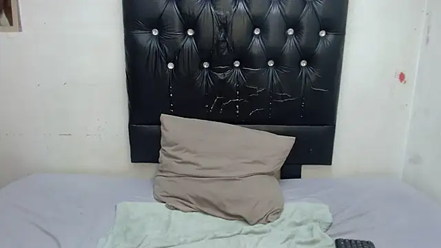 GlowGoddessxx online show from 28, 7, 2026