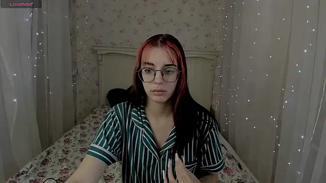 Snapshot of Leia_Moreno chatting on 9, 10, 2025 Leia Moreno online show from 9, 10, 2025