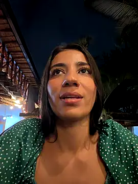 Snapshot of -juicy_ chatting on 1, 12, 2025 -juicy online show from 1, 12, 2025