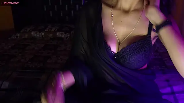 NidhiChandra online show from 9, 10, 2025