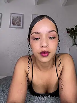 Yasmin777  online show from 27, 7, 2026