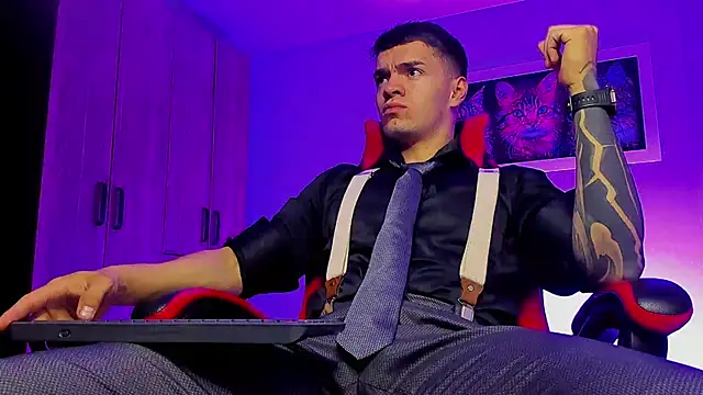 ALPHA DOMINUS  online show from 11, 9, 2025