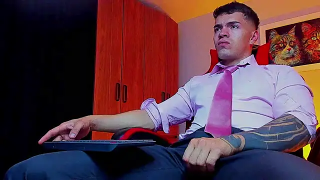 ALPHA DOMINUS  online show from 16, 9, 2025