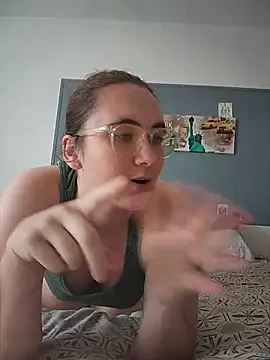 AndHerXO online show from 28, 6, 2026