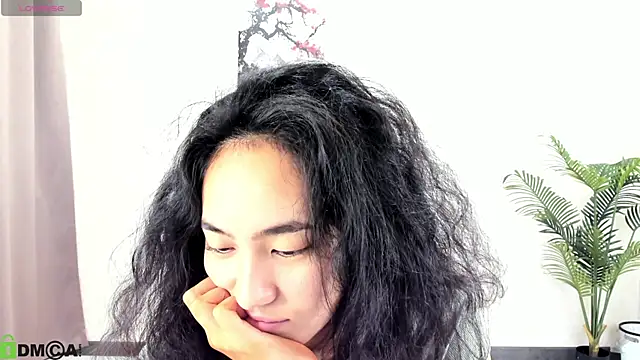 FlirtyAura online show from 13, 11, 2025