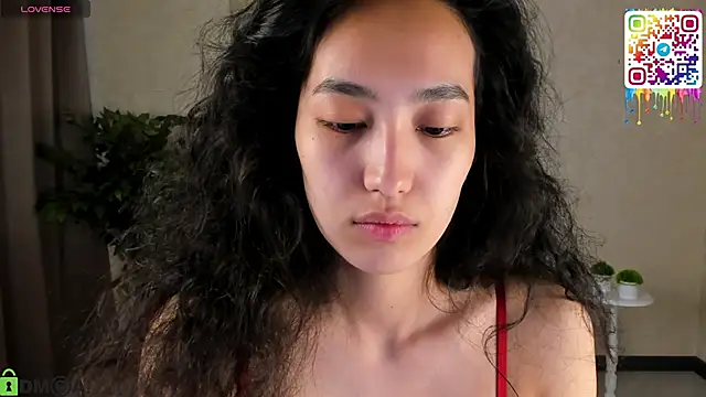 FlirtyAura online show from 6, 5, 2026