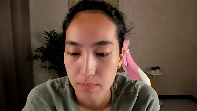 FlirtyAura online show from 26, 6, 2026