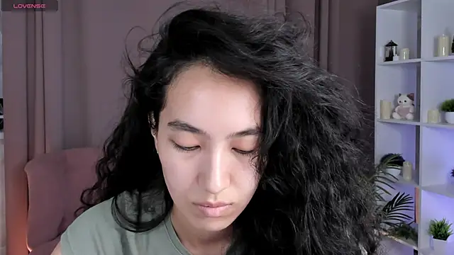FlirtyAura online show from 22, 7, 2026