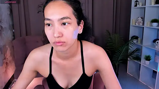 FlirtyAura online show from 23, 7, 2026