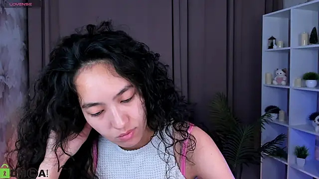 FlirtyAura online show from 23, 7, 2026