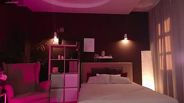 Pooja Hegde online show from 16, 9, 2025