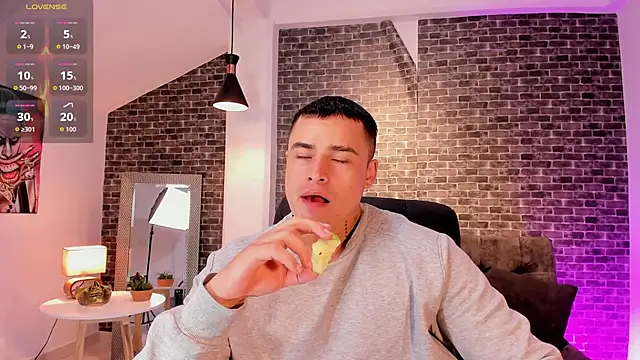 connorsmiith online show from 9, 10, 2025