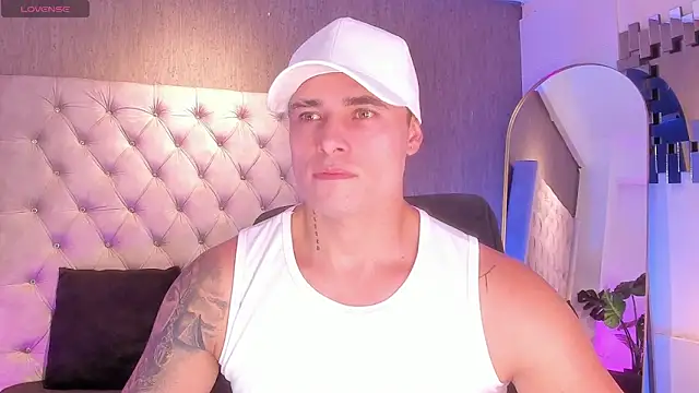 connorsmiith online show from 9, 5, 2026