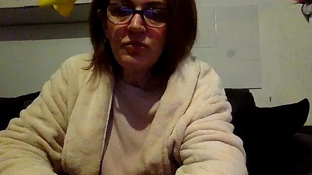 RubyyRosee online show from 1, 12, 2025