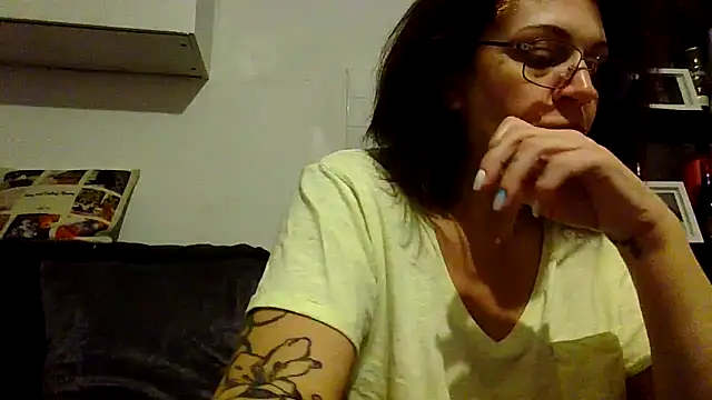 RubyyRosee online show from 22, 12, 2025