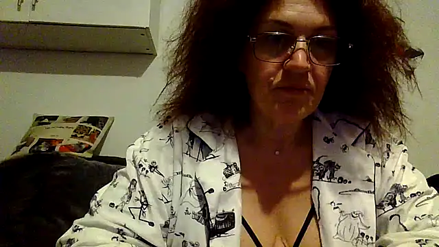 RubyyRosee online show from 2, 4, 2026