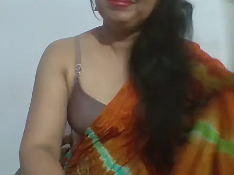 Snapshot of Marathi_q4een01 chatting on 18, 6, 2026 Marathi q4een01 online show from 18, 6, 2026