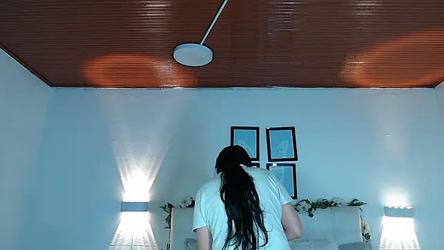 Megan 05  online show from 1, 10, 2025