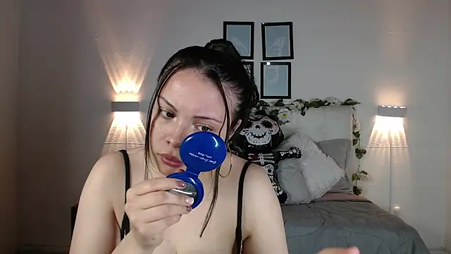 Megan 05  online show from 15, 11, 2025