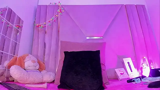 jazmin waked online show from 4, 7, 2026