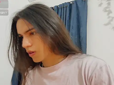 Snapshot of pyke_sm chatting on 14, 10, 2025 pyke sm online show from 14, 10, 2025